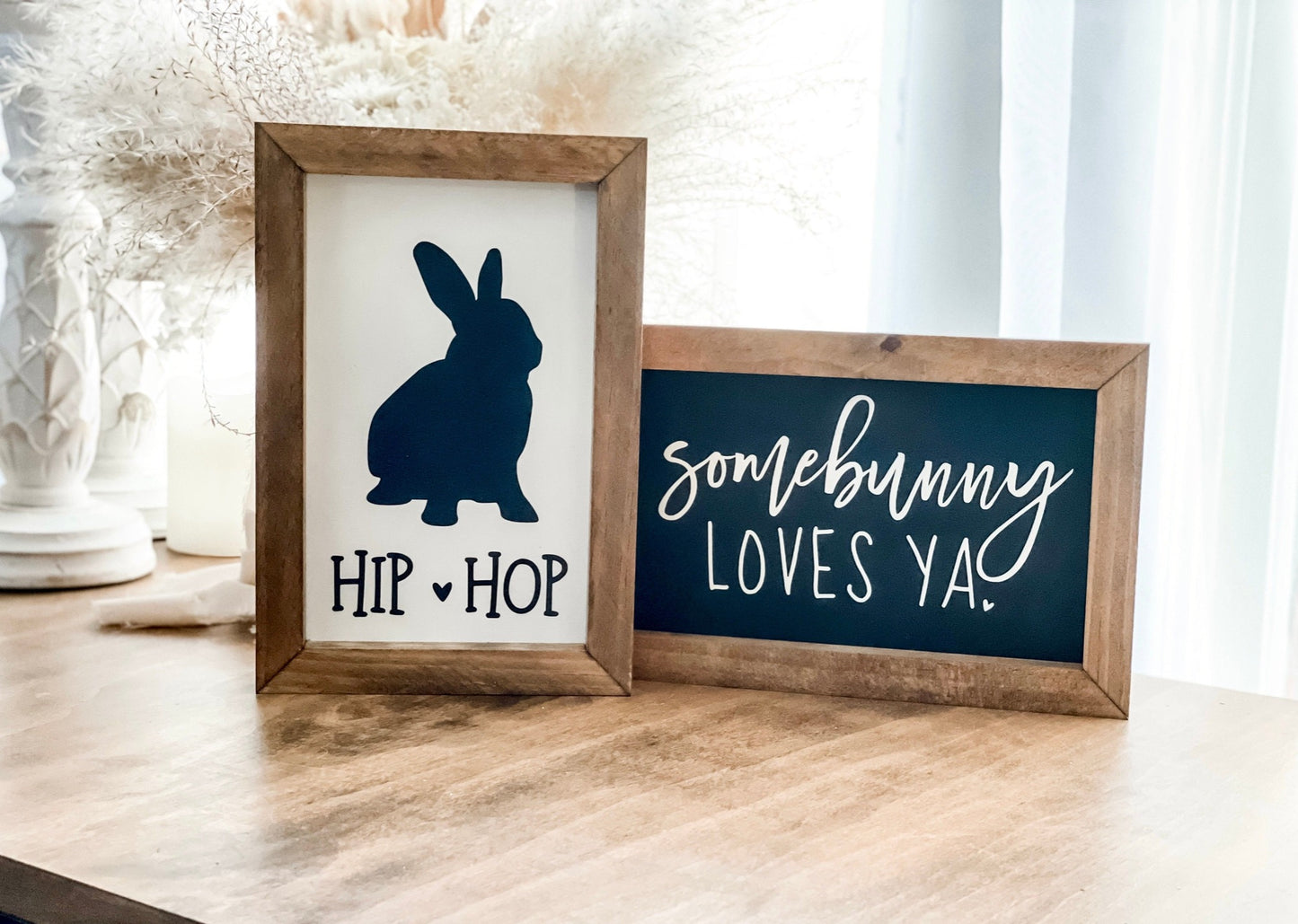 Somebunny loves ya sign with Hip Hop bunny sign.